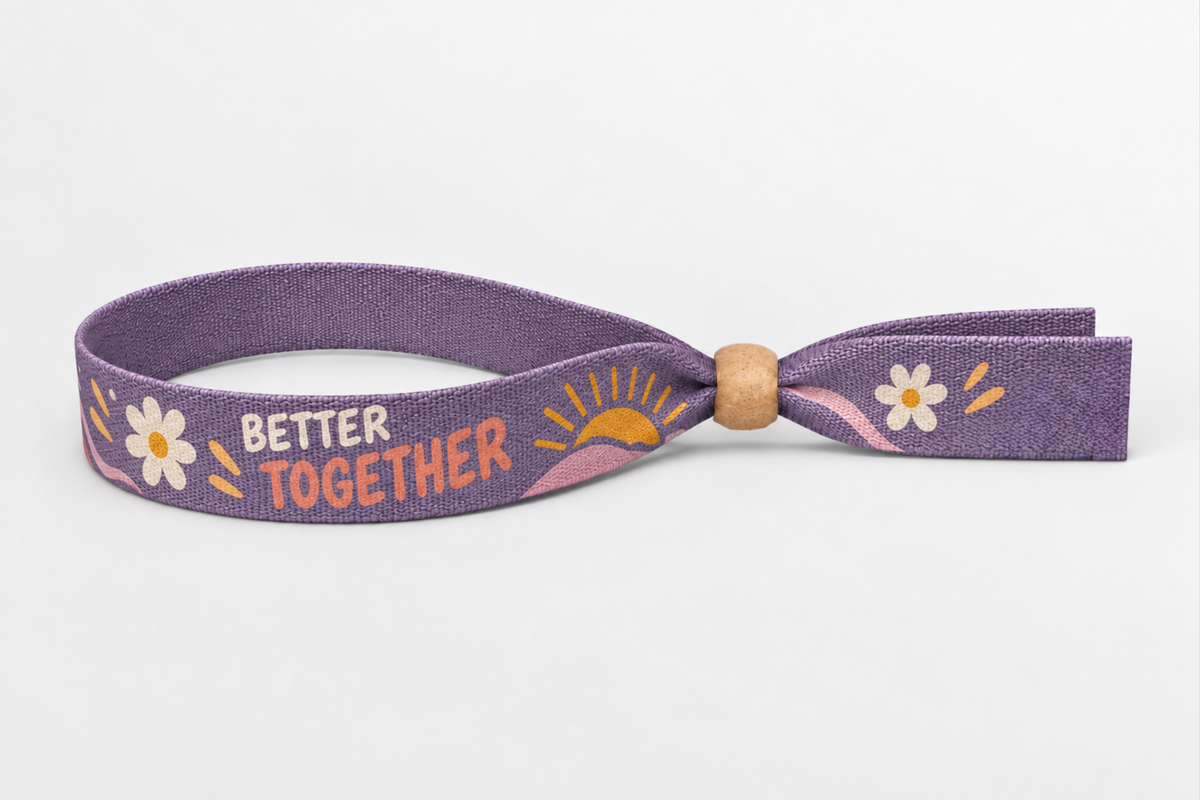 Paars katoenen polsbandje met Better Together-print